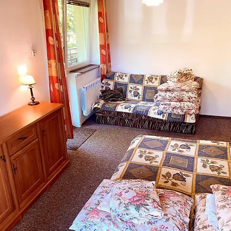 Cecylia Apartmán *