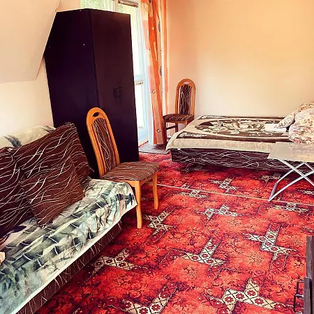 Cecylia Apartmán *